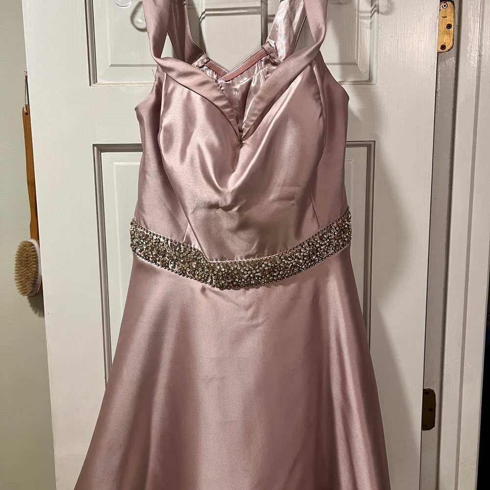 Elegant Pink Satin Dress with Beaded Waist